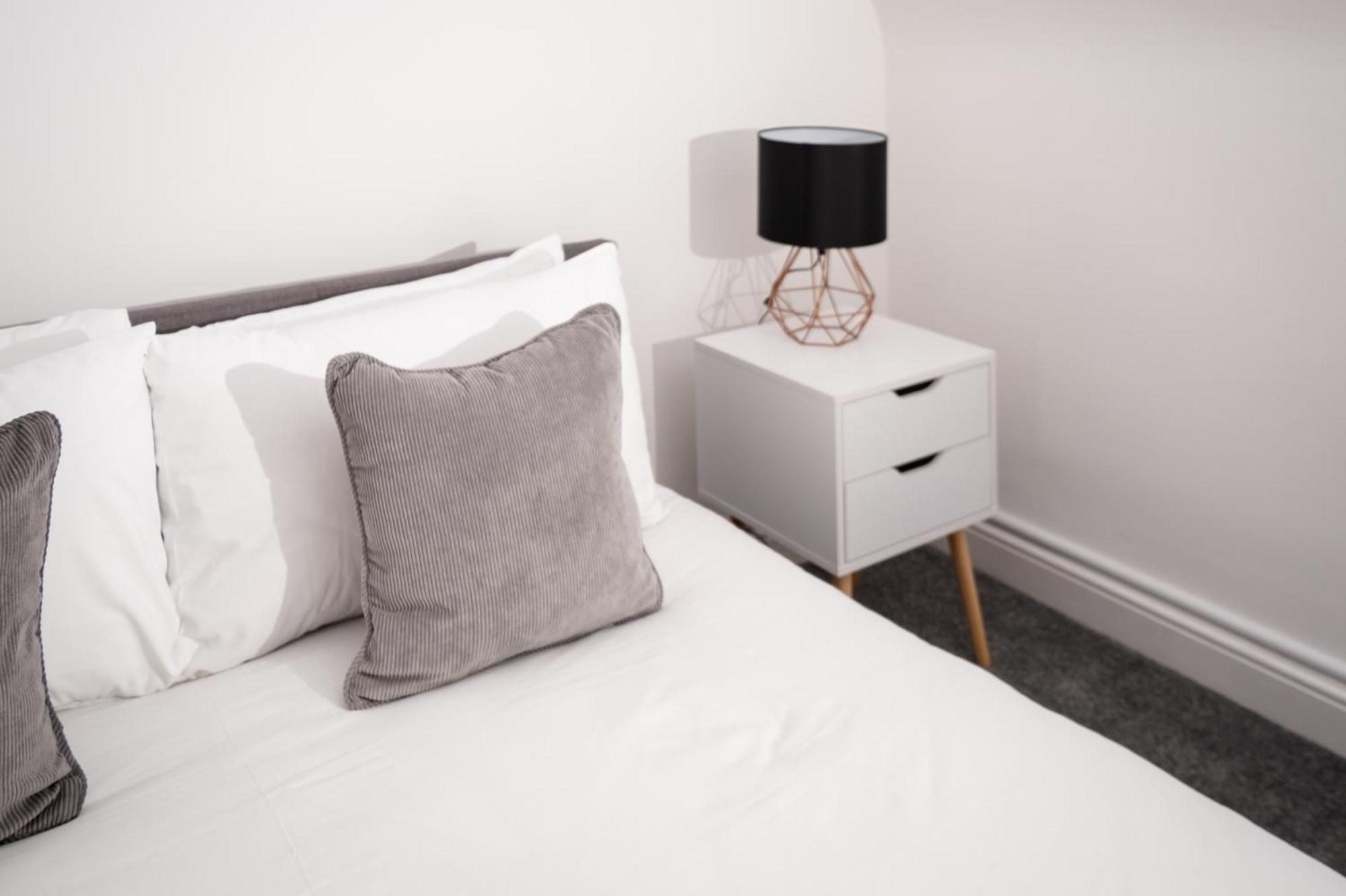 Trinity Apartments Stratford Upon Avon Exterior photo